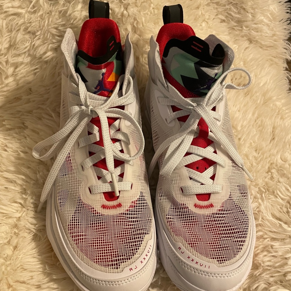 Jordan AJ 37 - Picture 2 of 6
